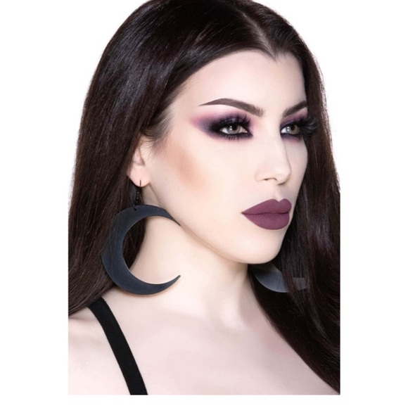KILLSTAR LUNA Black Crescent Moon Earrings - Picture 1 of 2